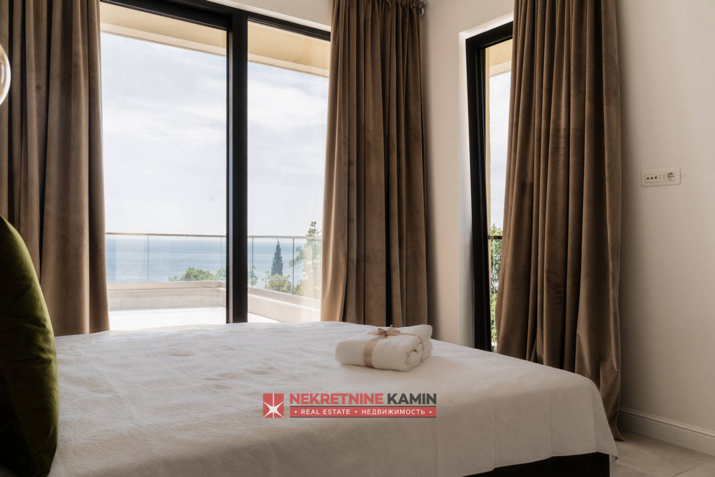 Квартира, 6803 м², 2 520 000$ — FAKTOR